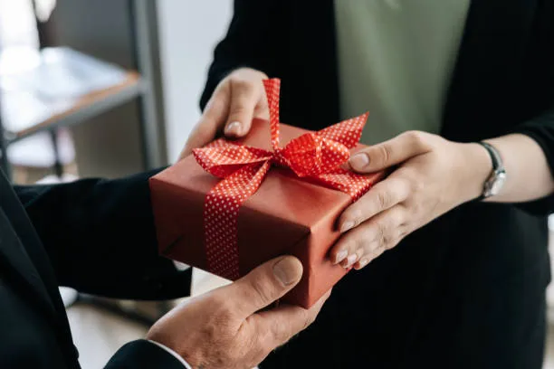 Gifting consultation service with a professional